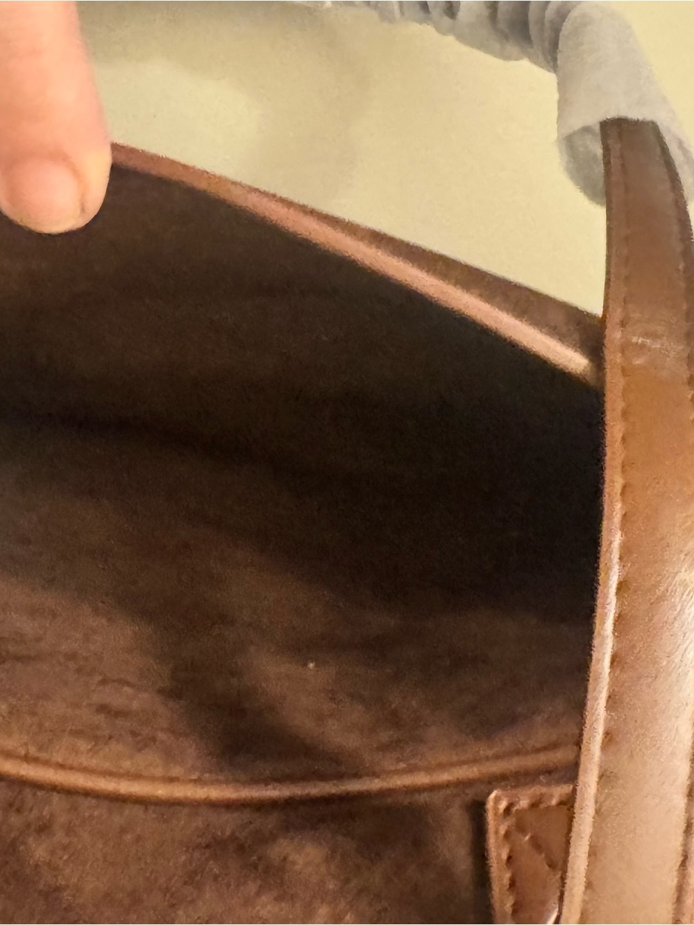 Gorgeous Brown faux Suede shoulder Bag-NWT - Picture 9 of 13
